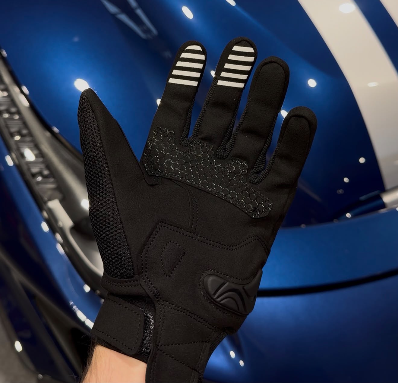 CORE GLOVES