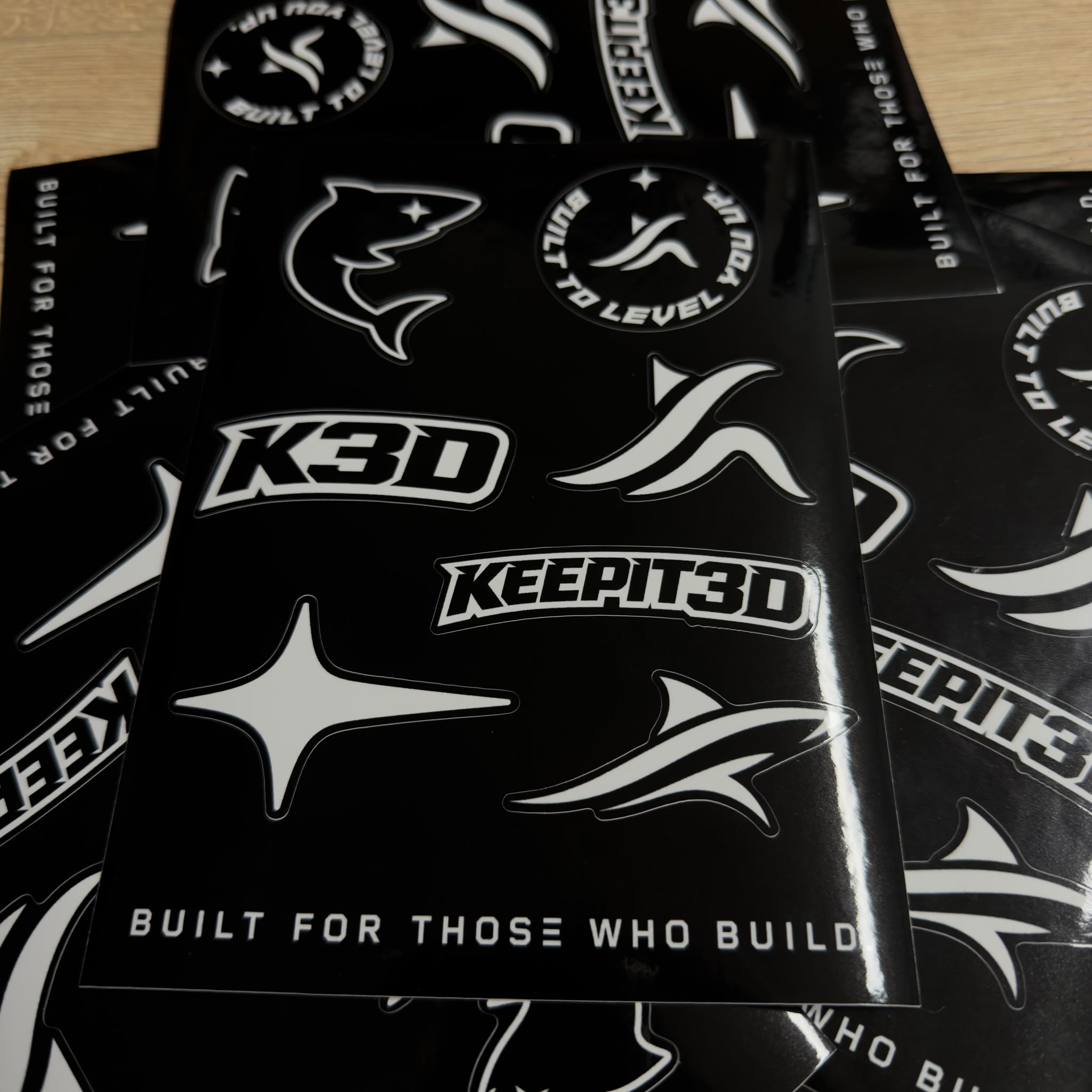 STICKER SHEET KEEPIT LOGOS